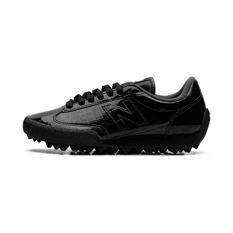 New Balance Gator Run “Black”: terreinbeest voor stad én pad