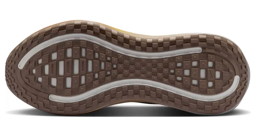 nike-vomero-plus IV4522-200