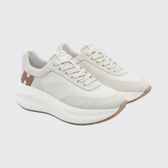 Hogan H696 Sneakers in Smooth Calfskin and Suede with Chunky Sole Beige (HXW6960GG30UIT0BAL)