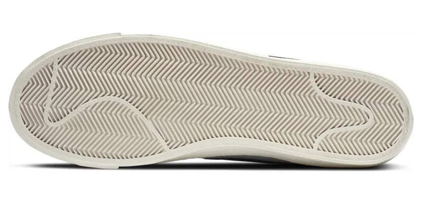nike-blazer BQ6806-001