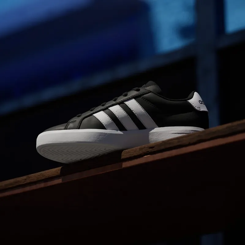 Adidas GRAND COURT 3.0 Shoes JUNIOR Core Black / Cloud White / Cloud White (JP9366)