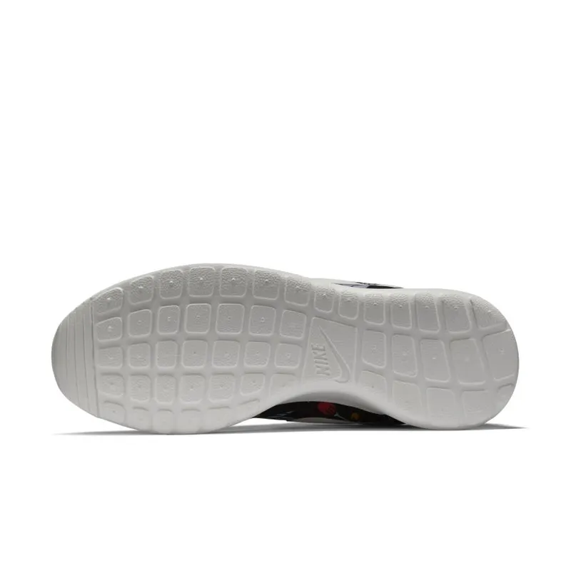 Nike Roshe Run Black Floral Aloha (GS) Black/Sail (599432-090)