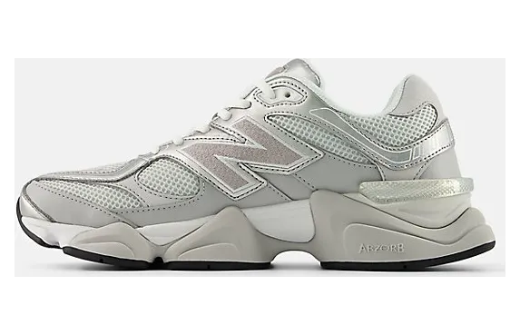 NB 9060 “Raincloud Truffle Salt”: grijs met een menukaartnaam (2)