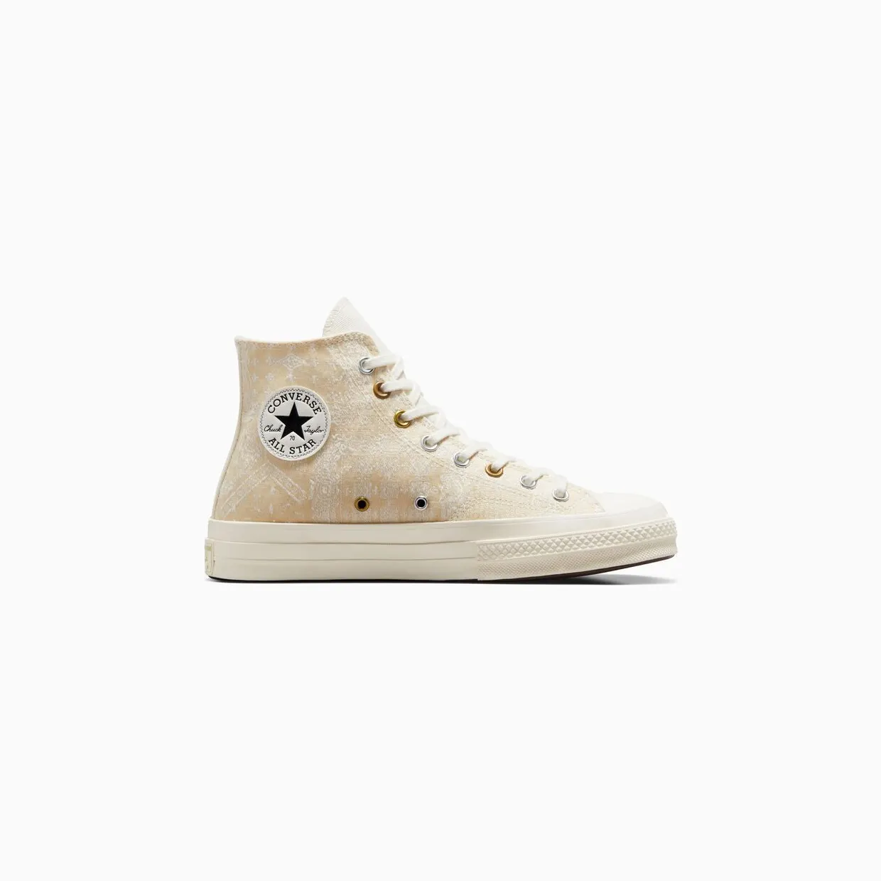 converse-chuck-taylor-all-star A04496C