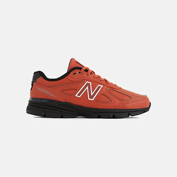 New Balance 990V4 MADE IN USA “TEDDY SANTIS – MAHOGANY BLACK” (U990RB4)