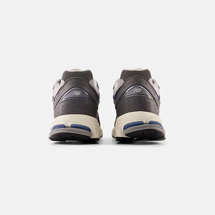 new-balance-2002r M2002RHP