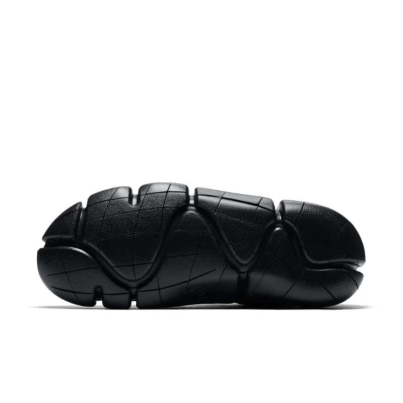 Nike Footscape Flyknit DM Triple Black Black/Black-Black (AO2611-003)