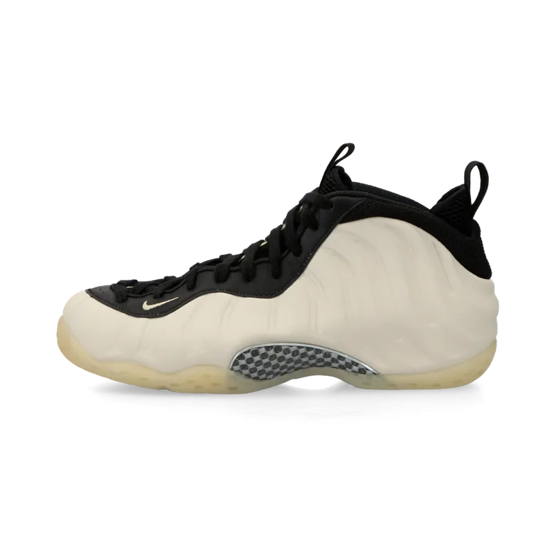 Nike Air Foamposite One (black / team gold / lt orewood brown / chrome) – FD5855-002