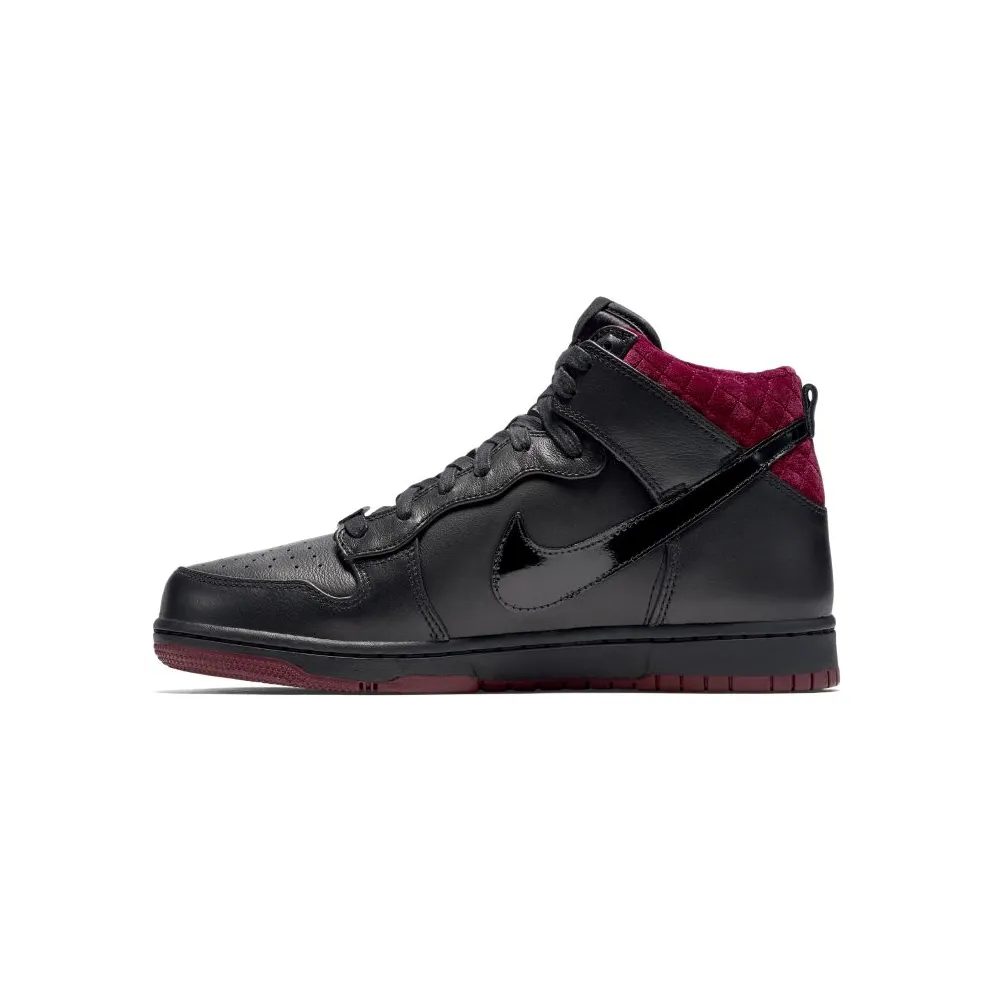 Nike Dunk CMFT Coffin Black/Black-Team Red (716714-003)