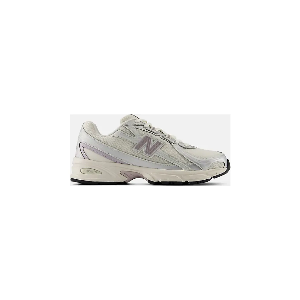 New Balance 740 “Sea Salt Metallic” (U7402F3)
