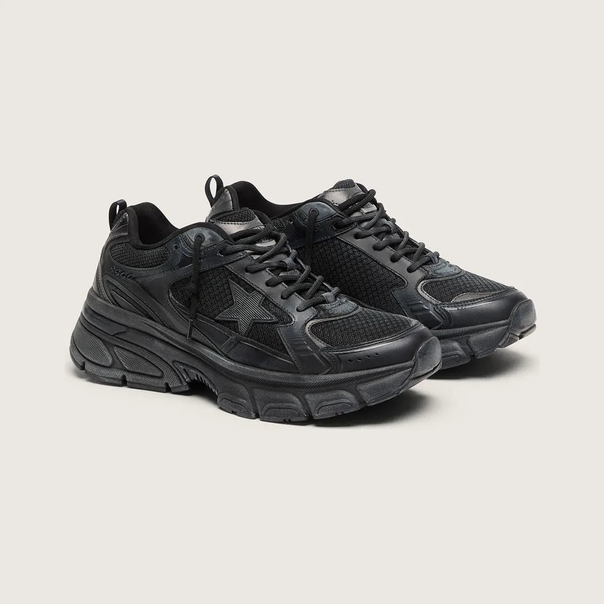 Golden Goose Men’S Lightstar With Black Leather And Mesh Upper And Black Star (GMF00724.F006473.90100) (2)