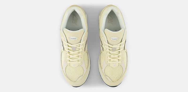 New Balance 2002R “Beige” (M2002RFI)