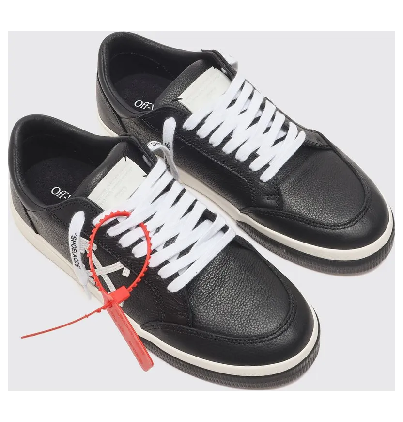 Off-White Vulcanized Low-Top Leather Sneakers with Contrasting Arrow Logo Black (OMIA293C99LEA0021001)