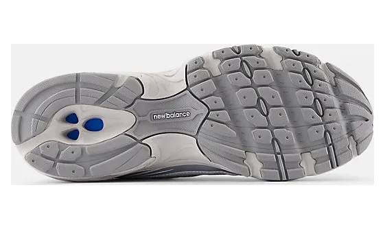 new-balance-740 U7405I7