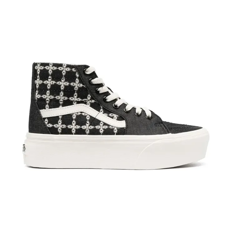 Vans Sk8-Hi met borduurwerk “Black” (VN0A5JMKBMA1)