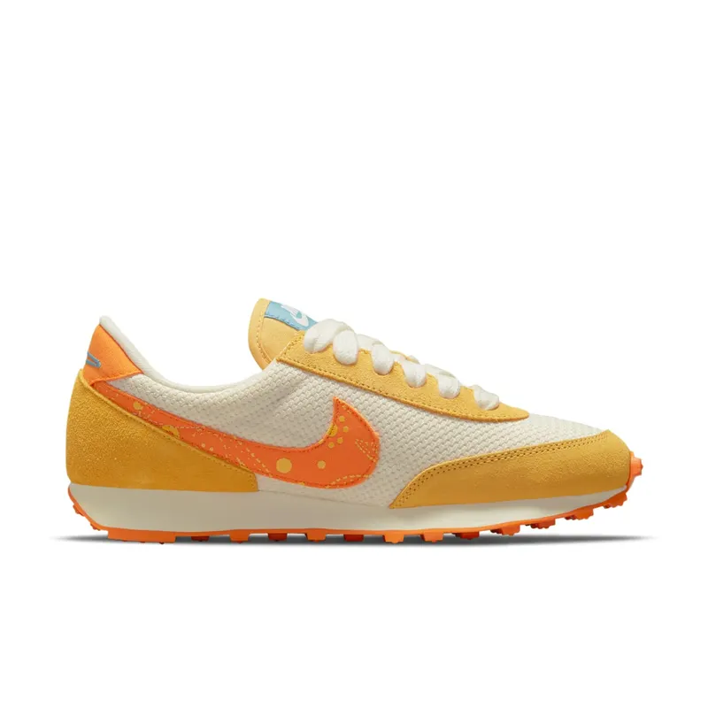 Nike Daybreak Paisley Swoosh Magma Orange (W) (DJ4667-113)
