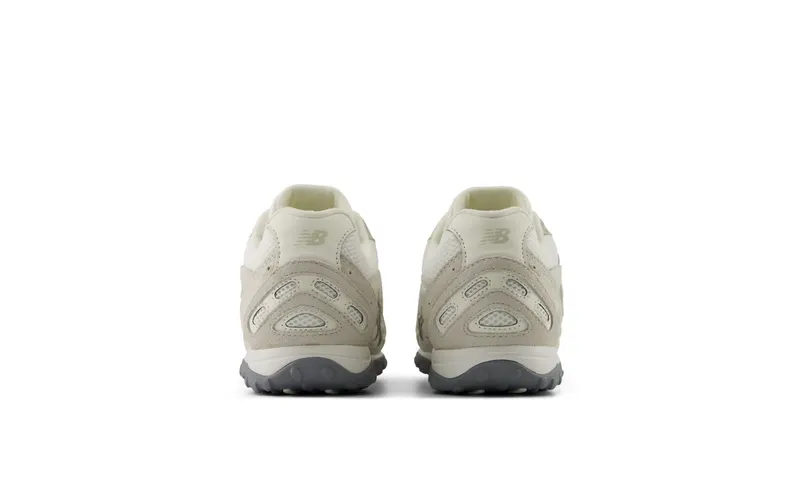 New Balance 204L “Angora Linen” (U204LCCB)