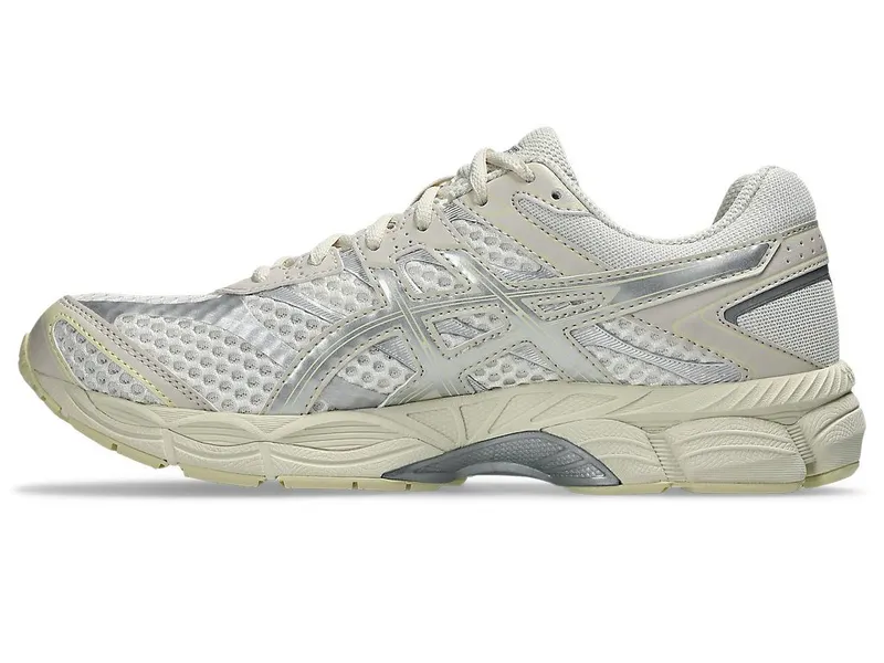 ASICS GEL-CUMULUS 16 “Cream / Pure Silver” (1203A733-107)