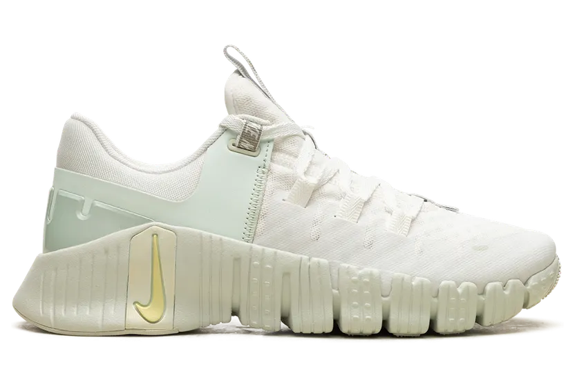 nike-free FJ1548-100