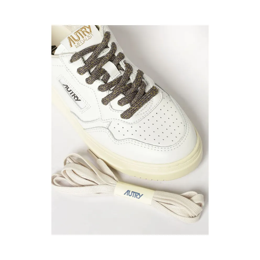 Autry Medalist Low Bicolor Leather with Perforated Toe Brown (AULWSW05)