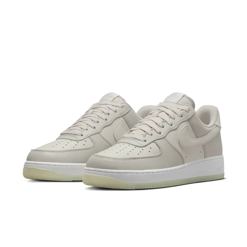 Nike Air Force 1 Low ’07 LV8 Light Bone (FN5832-001)