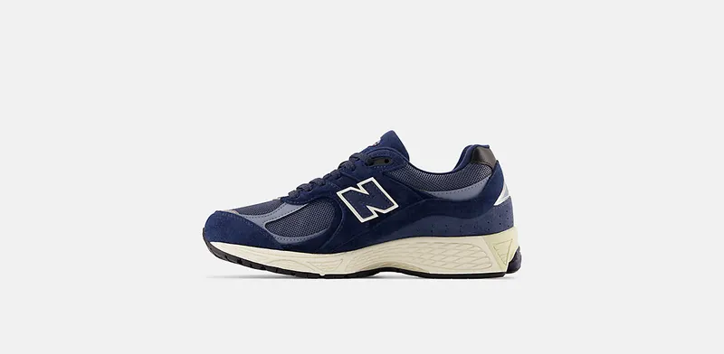 New Balance 2002R Gore-Tex Navy Arctic Grey (M2002RXF)