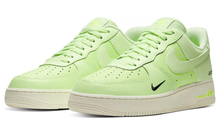 nike-air-force CT2541-700
