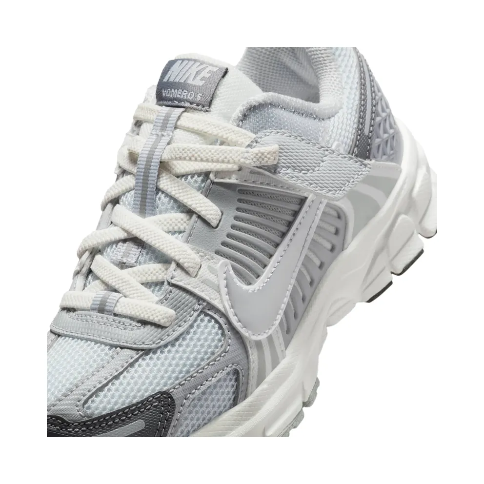 Nike Zoom Vomero “Pure Platinum / Summit White / Dark Grey / Metallic Silver” (HF6999-008)