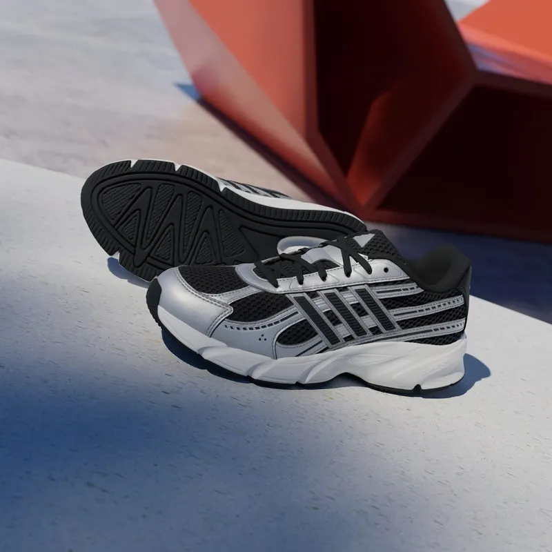 Adidas TECHNOCHAOS 2000 Shoes Core Black / Core Black / Silver Metallic (JR7228)