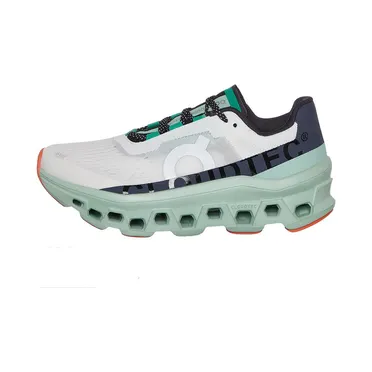 on-sneaker 6198241