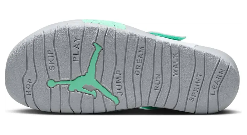 jordan-flare CI7849-302