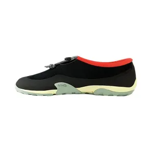 New Balance MT10T “x Aime Leon Dore – Black/Green/Red” (MT10TAO)