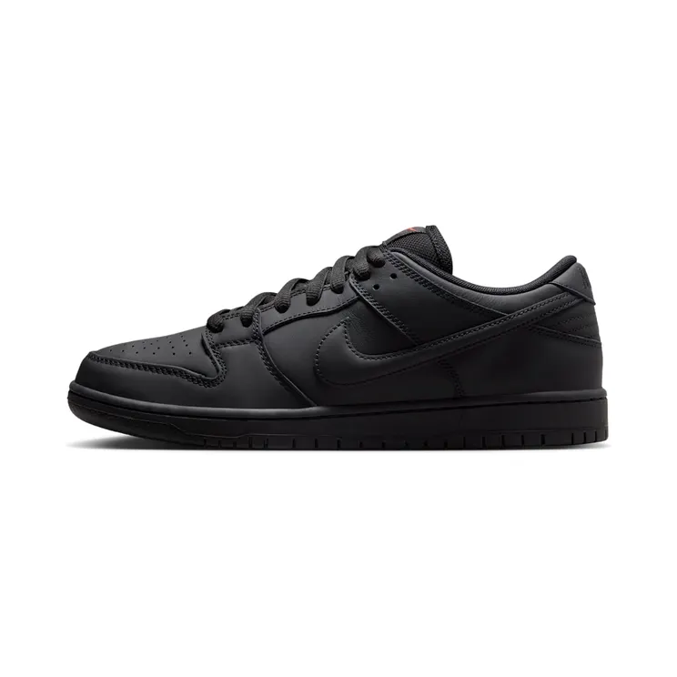 Nike SB Dunk Triple “Black” (FJ1674-001)