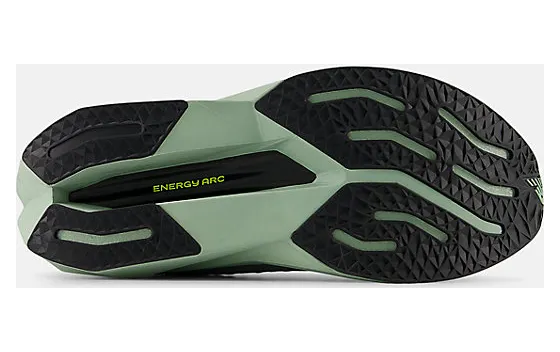 new-balance-fuelcell-supercomp MRCX25R
