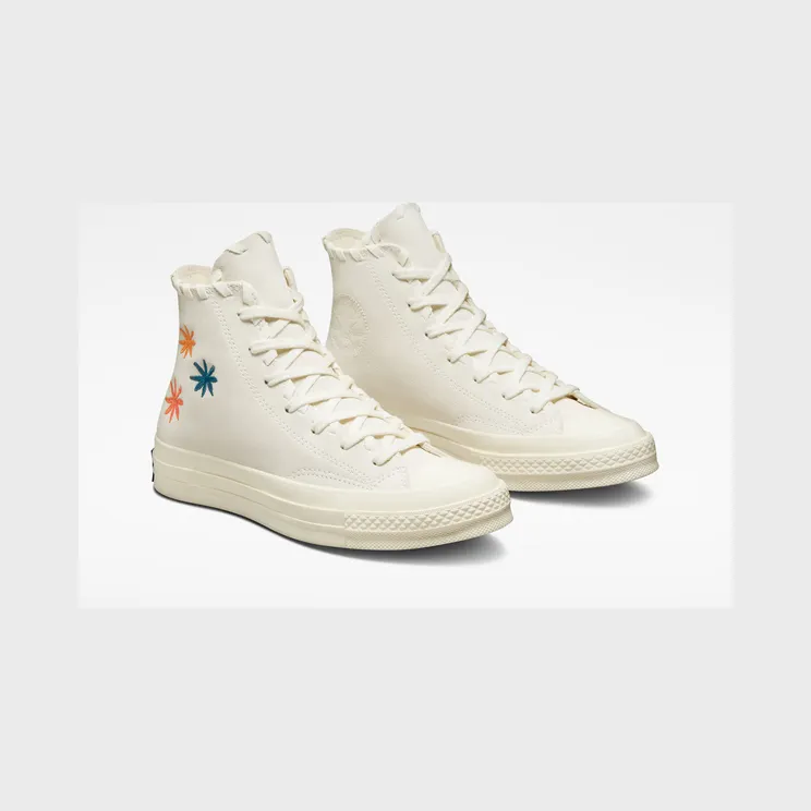 converse-chuck-taylor-all-star A04298C