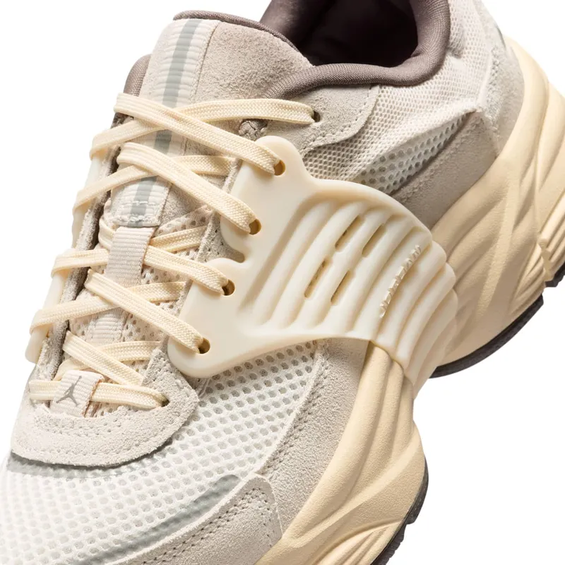 Jordan Trunner O/S Light Orewood Brown (II6531-101)