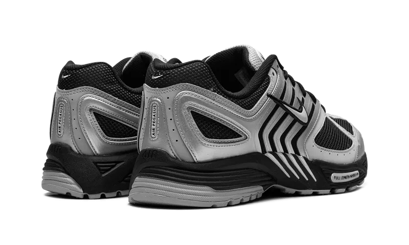 Nike Air Pegasus 2K5 “Metallic Silver” (HQ5403-001)