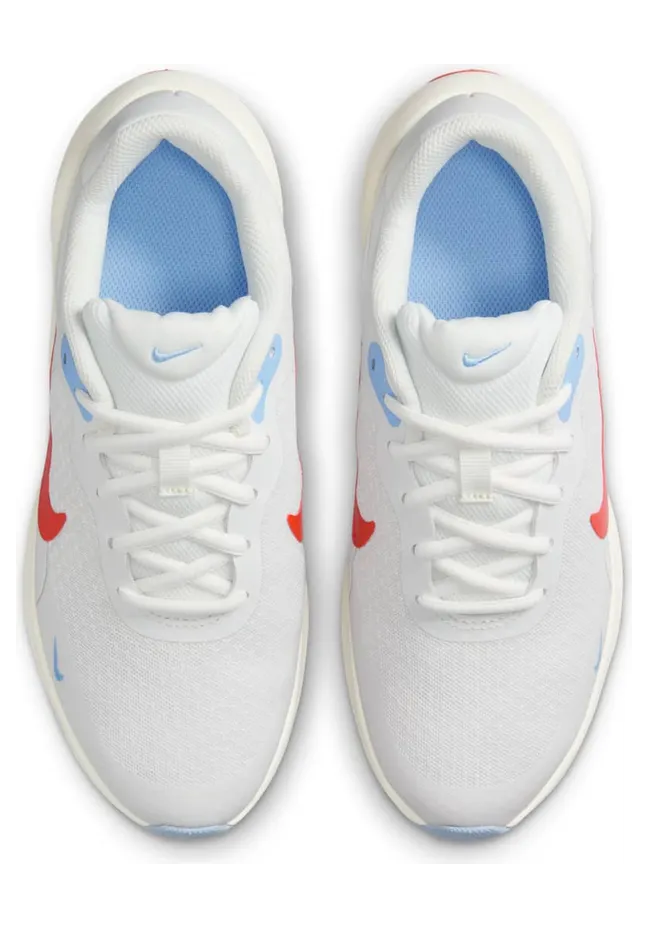 nike-revolution FB7689-104