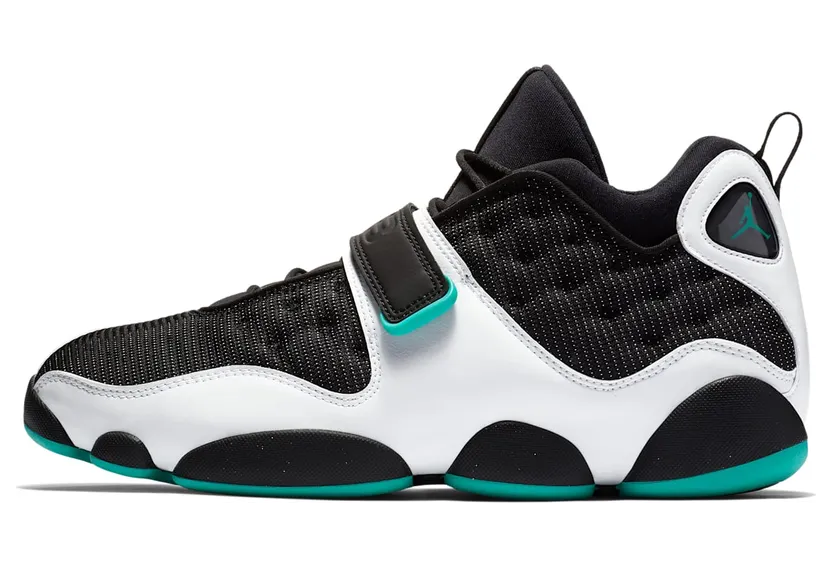 Jordan Black Cat “Black / White / Turbo Green” (AR0772-003)