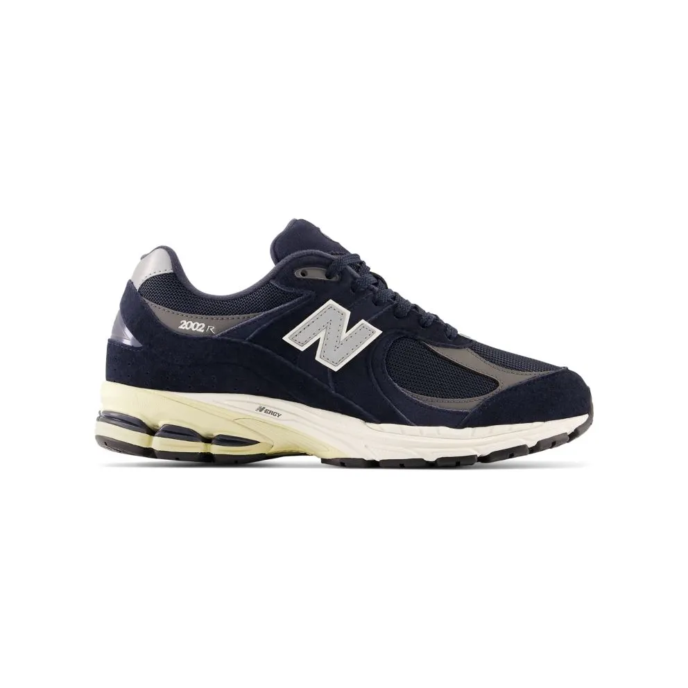 New Balance 2002R “Eclipse” (M2002RCA)