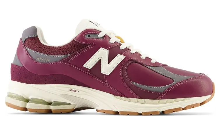 New Balance 2002R (M2002RVH)
