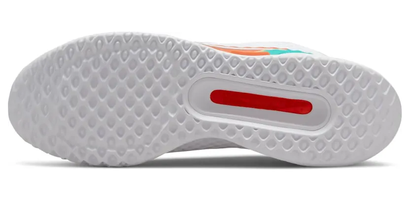 nikecourt DH0990-136