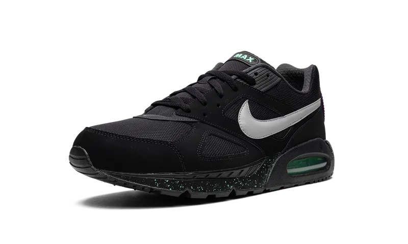Nike Air Max IVO “Black Metallic Silver” (580518-005)