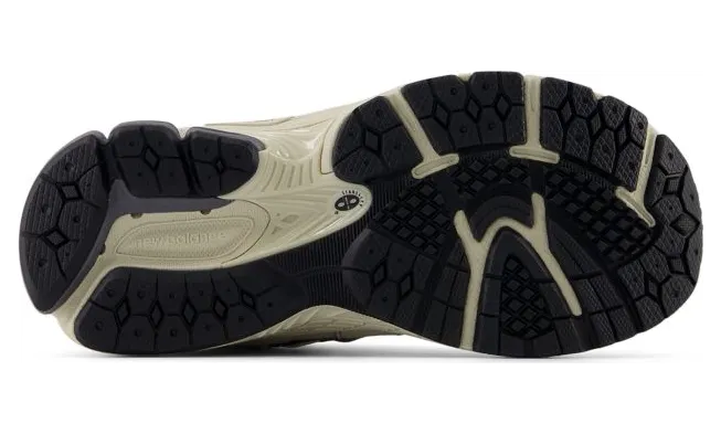 new-balance-2002r PC2002PM