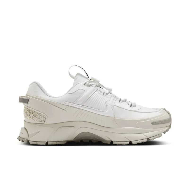 Nike Zoom Vomero Roam (summit white / summit white / light bone) – HV5951-100
