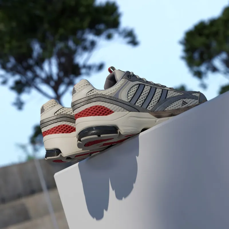 Adidas SPIRITAIN 2000 Shoes Ivory / Tech Grey Metallic / Core Black (KK2924)