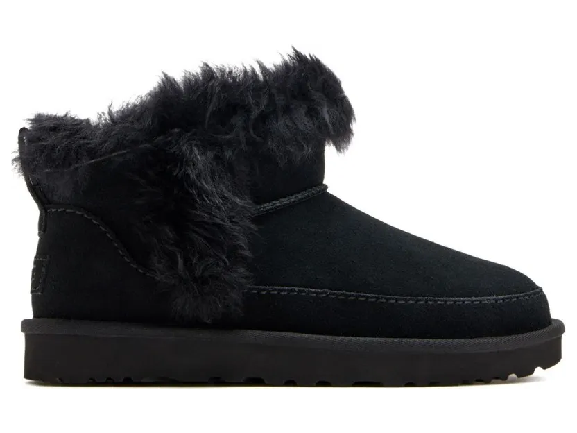 UGG Classic Ultra Mini Chalet Boot Black
