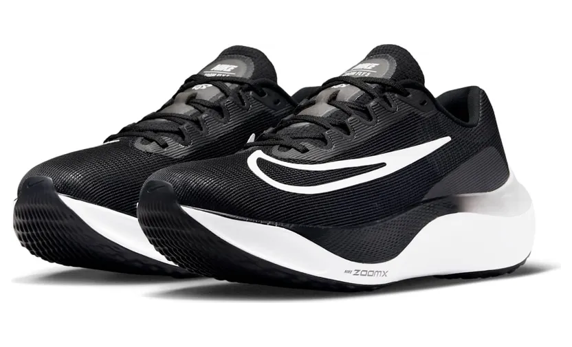 nike-zoom DM8968-001