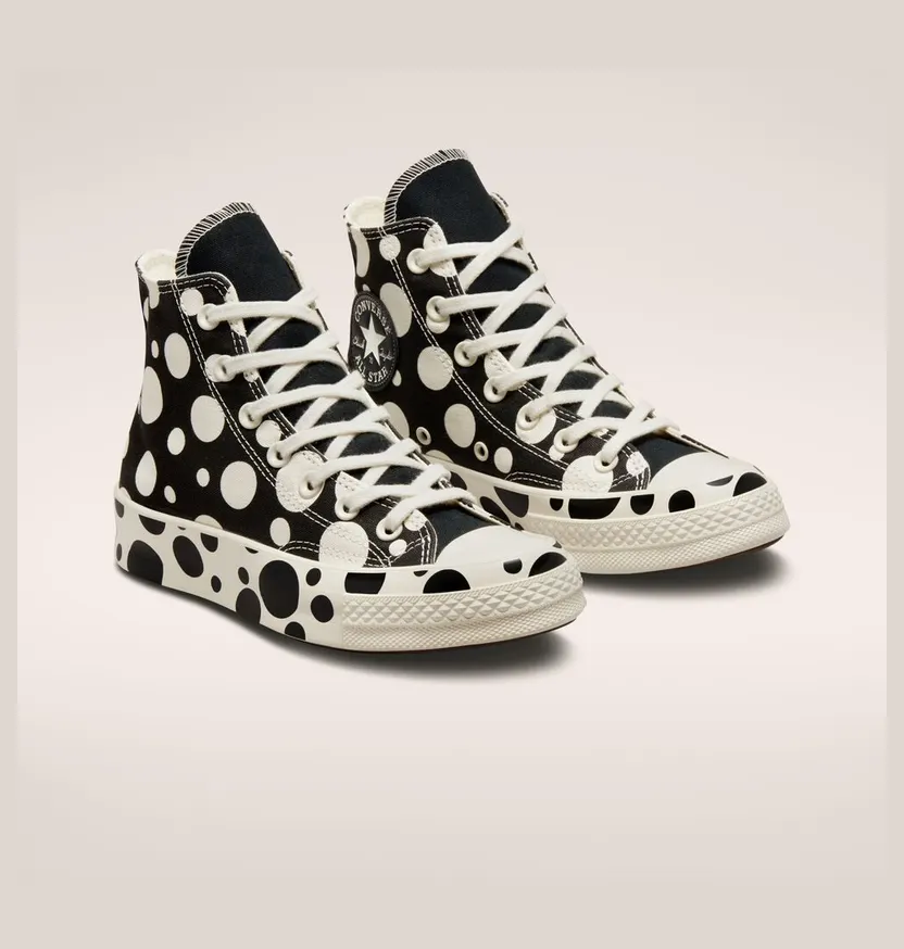 converse-chuck-taylor-all-star A01182C