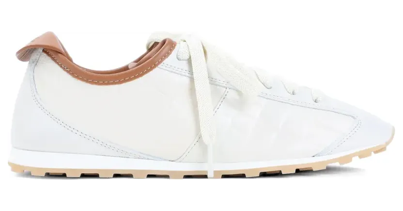 Jacquemus Sneakers met krokodillen-reliëf – Beige (FOW00175AC20C03)